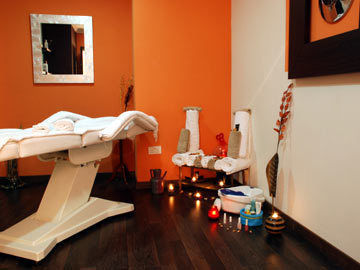 Golden Tulip Suites Hotel 3*