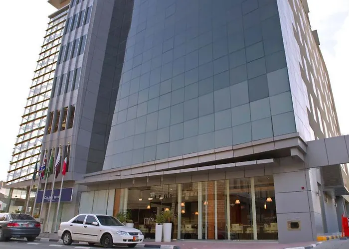 Golden Tulip Suites Dubai