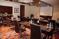 Golden Tulip Suites Hotel 3*