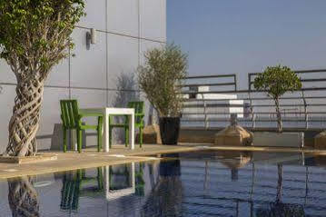 Hotel Golden Tulip Suites
